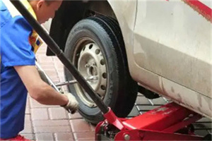 洮北区附近拖车24小时服务热线电话